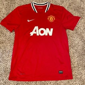 Men’s Manchester United Jersey, Size Large
